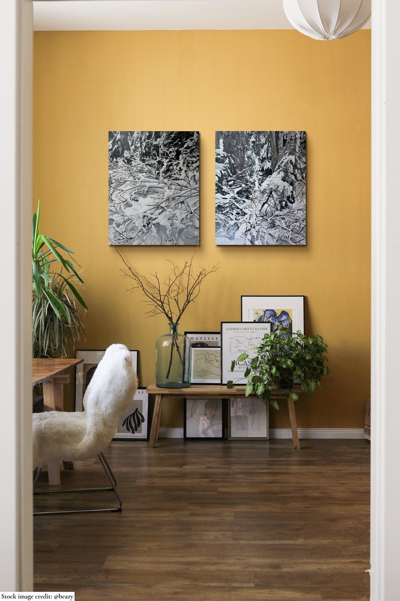 painting in interior