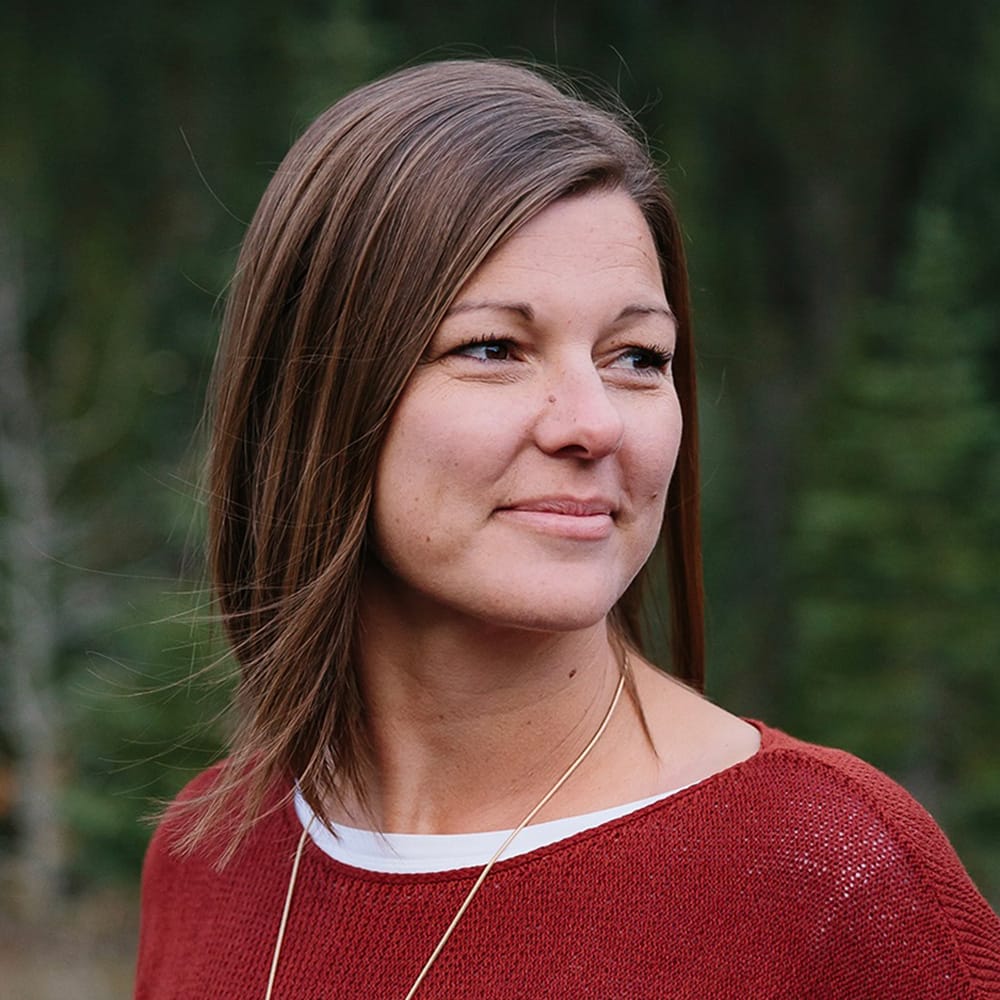 lindsay-nichols-artist-headshot-square lindsay nichols artist headshot